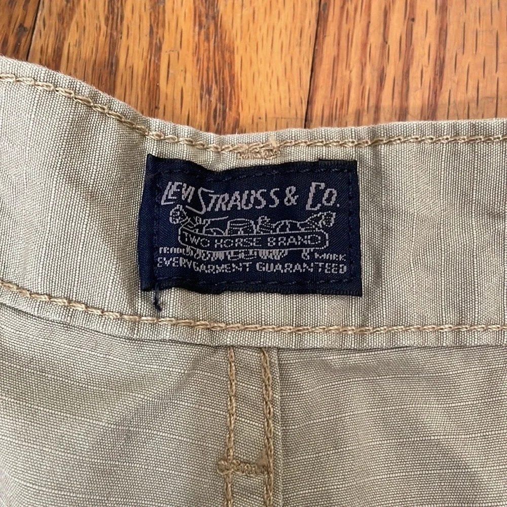 Levi Strauss & Co Mens Cargo‎ Shorts Khaki Tan Size 34x9.5 Utility Pockets